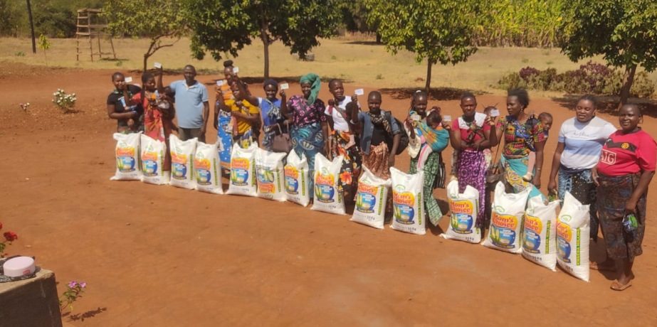 Families receiving food relief and Zapid ID cards